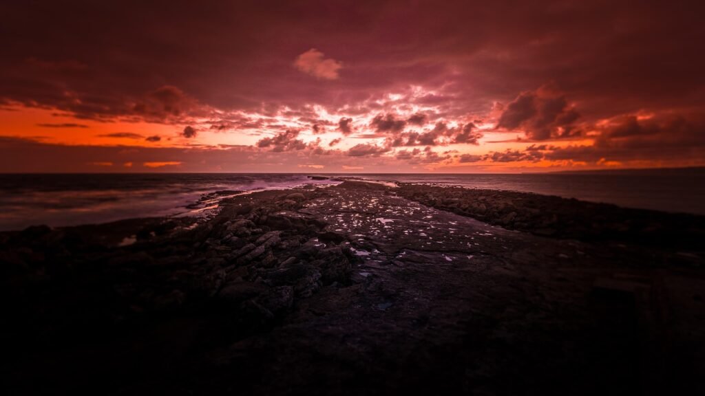 fileyssa brigg, tampere, keskittyä, auringonnousu, kultainen tunti, kiviä, headland, vuorovesi, pilvet, meri, palaa, yorkshir
