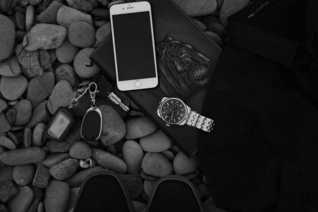 Smartphone and notebook used for discreet meeting planning