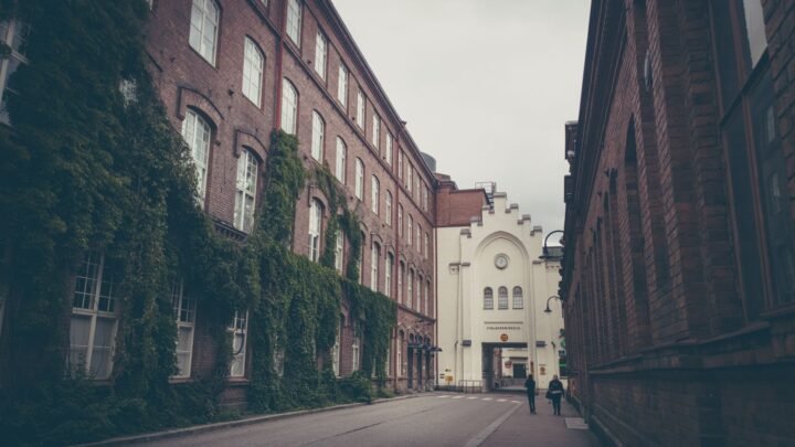 Jämsän vierailijan opas aikuisen seuran suunnitteluun