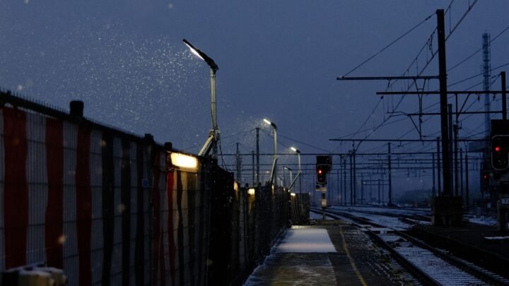 Keski-Suomen yöjunalla Jyväskylään: miten suunnittelet seuralaisen kanssa saapumisen, joka tuntuu rauhalliselta ja huomaamattomalta
