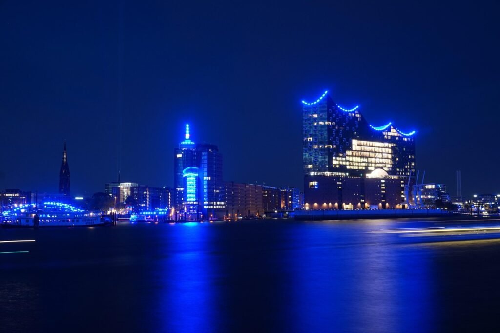 elbphilharmonie, blue harbor, hampuri, matkailukohde, sininen, yö