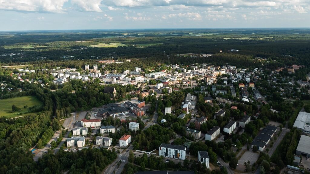 kaupunki, rakennukset, maisema, pieni kaupunki, lennokki, puu, lohja, ilmakuva