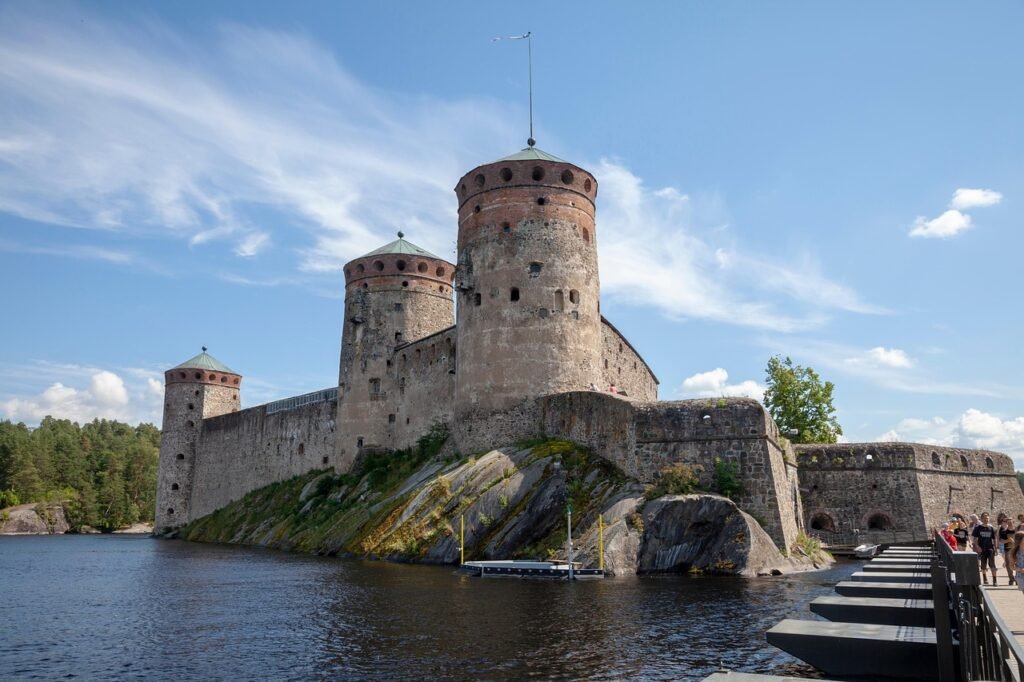 linna, olavinlinna, savonlinna, suomi, maisema, järvi, luonne, arkkitehtuuri