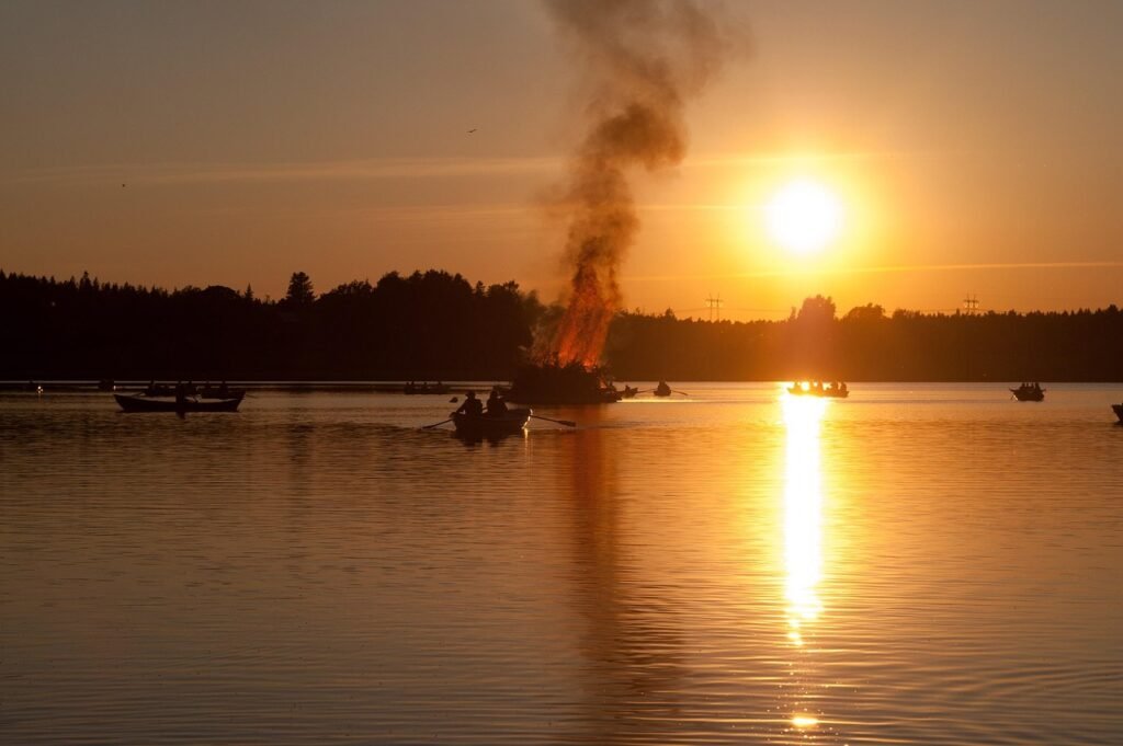 suomi, järvi, luonne, auringonlasku, juhannus, espoo, maisema, iltahämärä