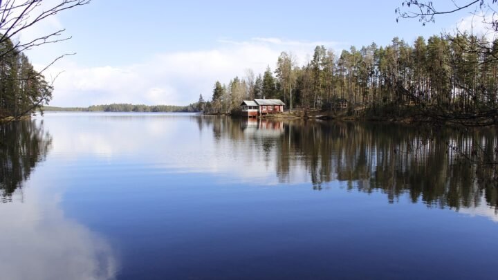 Romanttinen Kirkkonummi: Käytännöllinen opas unohtumattomiin hetkiin kahdelle