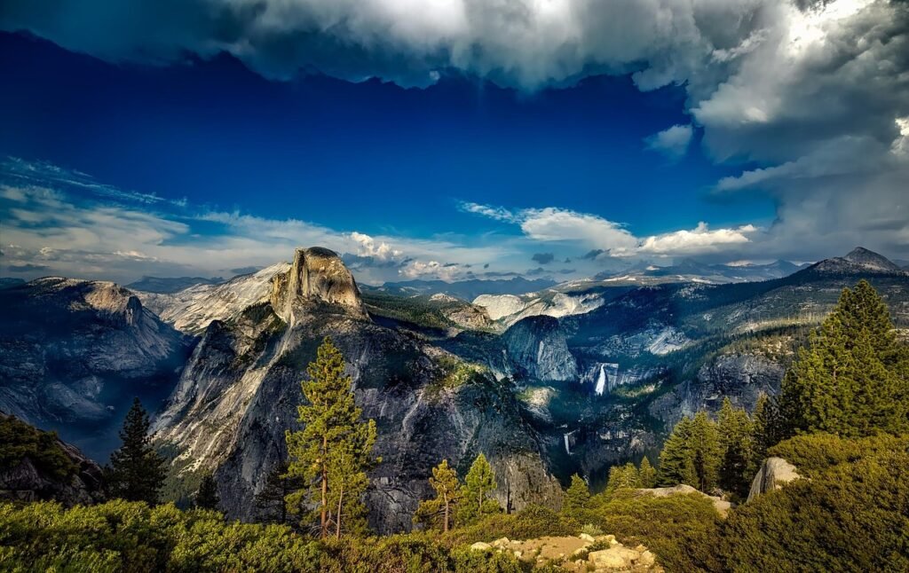 vuoret, pilvet, puita, vuoristot, vuoristoinen, vuoristomaisema, mountain view, horisontti, yosemite, kansallispuisto, maisem